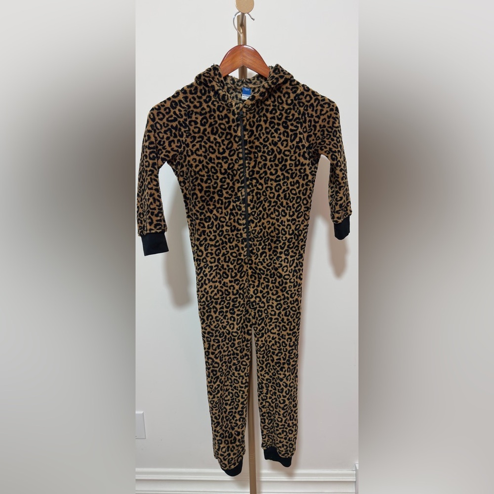 Old Navy Girls Size 6/7 Leopard Print Fleece Lot – Onesie + 2-Piece Set
